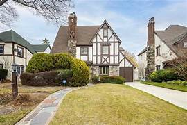 79 Durland Road — Lynbrook (represented buyers) -- SOLD